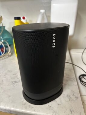Sonos Black Wireless Portable Speaker with Vertical Grill